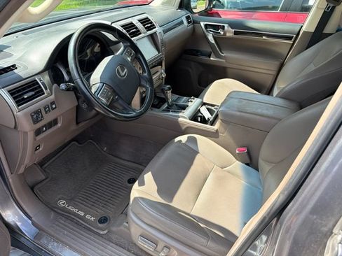 Used 2018 Lexus GX 460 w/ Navigation Package AWD/4WD image 18