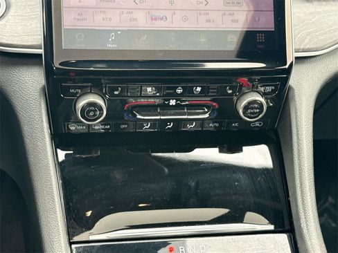 Used 2021 Jeep Grand Cherokee L Overland image 19