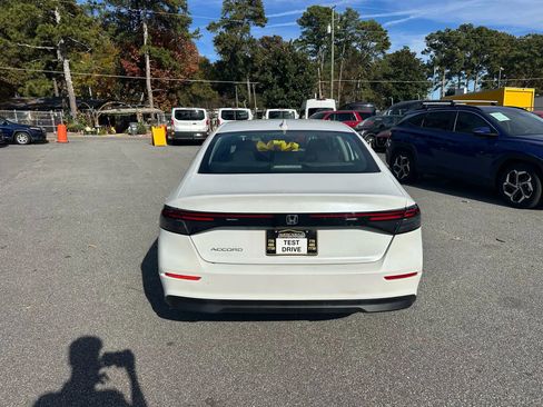Used 2024 Honda Accord LX image 6