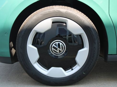 New 2025 Volkswagen ID. Buzz Pro S Plus image 22