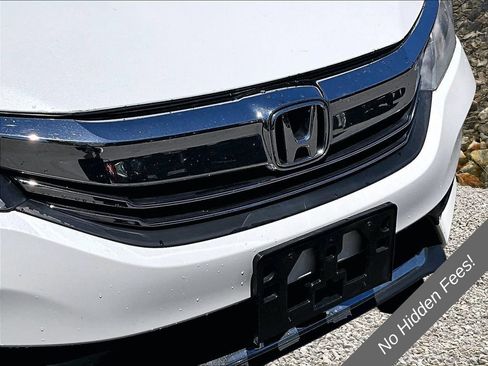 Used 2016 Honda Accord LX image 19