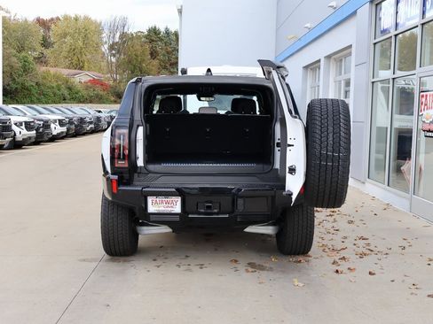 New 2025 GMC Hummer EV 2X image 37
