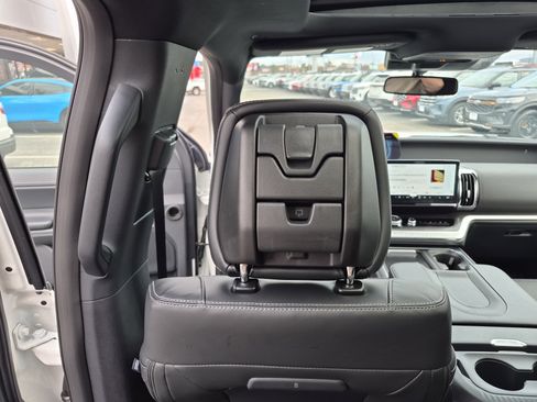 New 2026 Ford Expedition Platinum w/ Stealth Appearance Package image 24