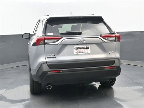 New 2025 Toyota RAV4 XLE image 18