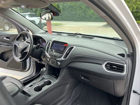 Used 2021 Chevrolet Equinox Premier FWD image 29