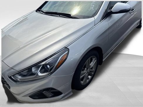 Used 2019 Hyundai Sonata Sport FWD image 2