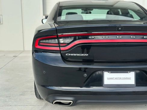 Used 2020 Dodge Charger SXT w/ Leather Interior Group image 26