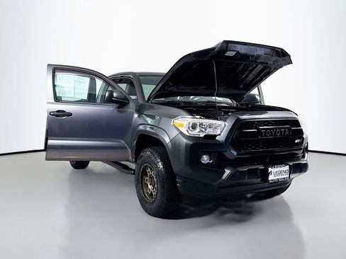 Used 2018 Toyota Tacoma SR RWD image 14