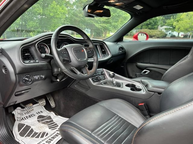 Used 2016 Dodge Challenger R/T Scat Pack RWD image 17