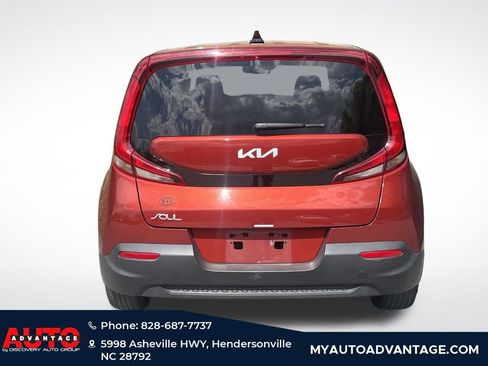 Used 2022 Kia Soul LX w/ Technology Package image 5
