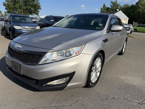 Used 2013 Kia Optima EX w/ Premium Pkg FWD image 2