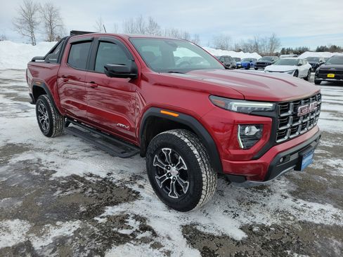 Used 2023 GMC Canyon AT4 w/ LPO, Sports Bar Package image 3