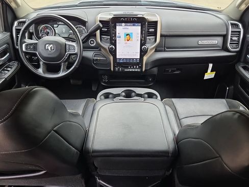 Used 2024 RAM 2500 Laramie w/ Safety Group AWD/4WD image 28