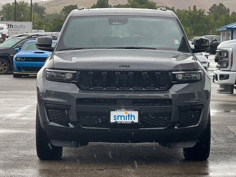 Used 2025 Jeep Grand Cherokee L Altitude AWD/4WD image 4