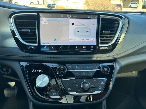 New 2026 Chrysler Pacifica Pinnacle image 35