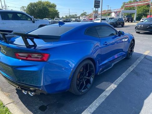 Used 2017 Chevrolet Camaro SS RWD image 7