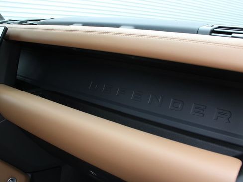 New 2026 Land Rover Defender 110 S AWD/4WD image 17