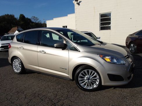 Used 2017 Ford C-MAX SE image 8