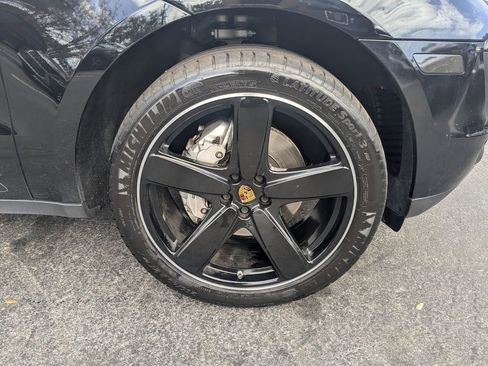 Used 2017 Porsche Macan S image 23