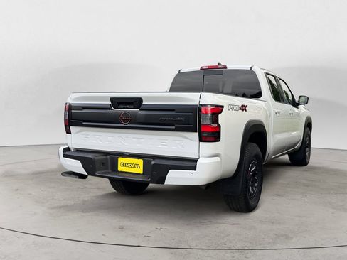 Used 2025 Nissan Frontier PRO-4X AWD/4WD image 5