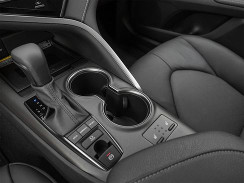 Used 2023 Toyota Camry LE image 25