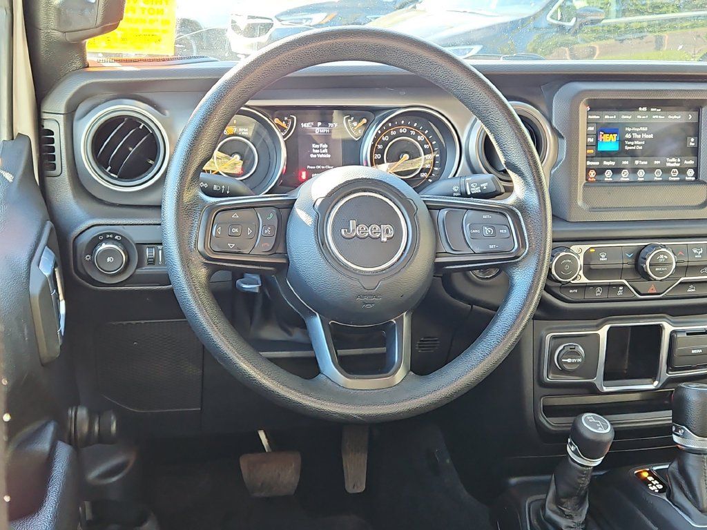 Used 2022 Jeep Wrangler Unlimited Sport AWD/4WD image 14