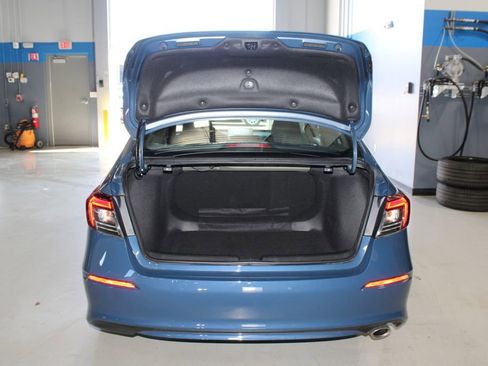Used 2025 Honda Civic Sport image 40