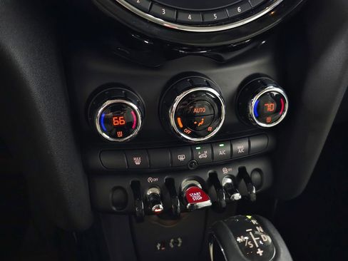 Used 2015 MINI Cooper S image 22