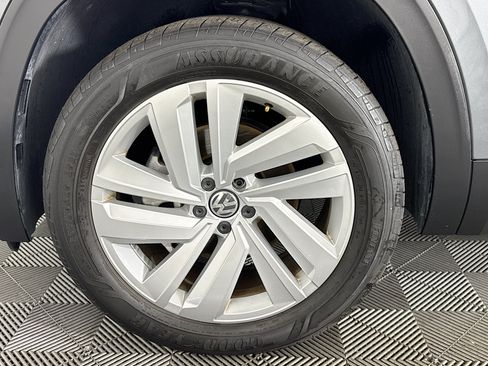 Used 2023 Volkswagen Atlas Cross Sport SE FWD image 36