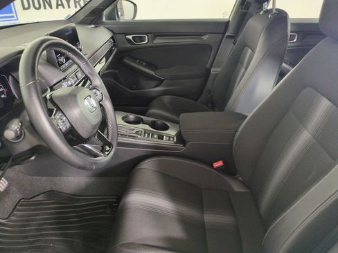 Used 2023 Honda Civic Sport image 9