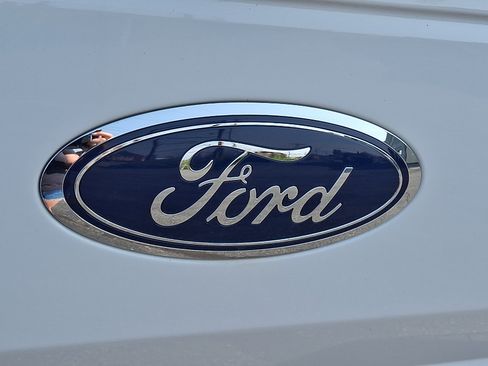 Used 2020 Ford F150 XLT w/ Equipment Group 302A Luxury AWD/4WD image 31