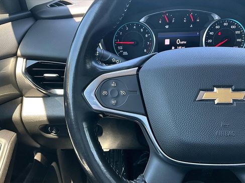 Used 2020 Chevrolet Traverse LT w/ LT Premium Package image 24