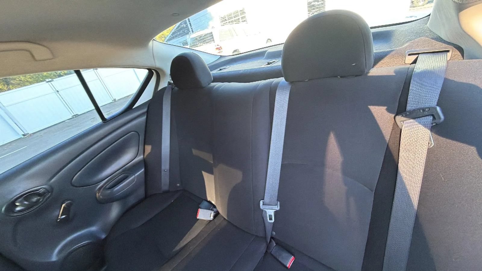 Used 2015 Nissan Versa S Plus FWD image 34
