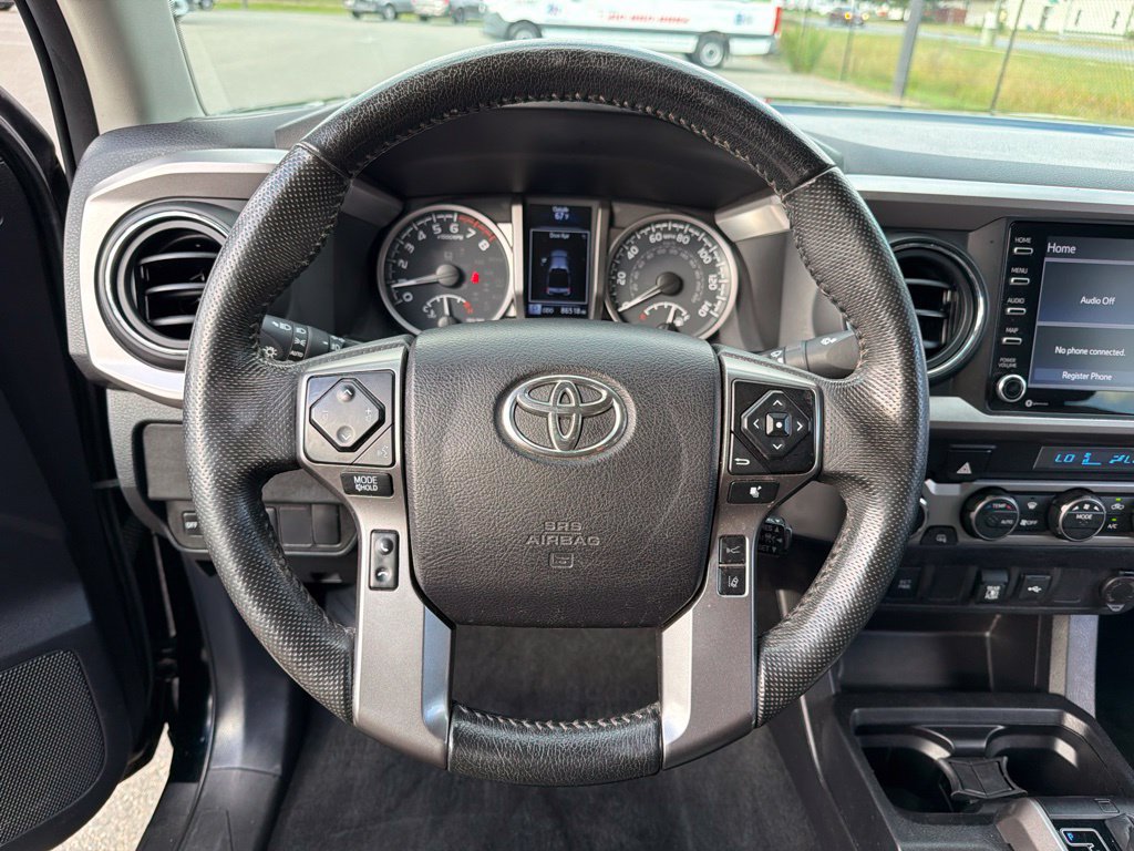 Used 2021 Toyota Tacoma SR5 AWD/4WD image 15