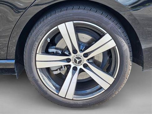 Used 2025 Mercedes-Benz C 300 Sedan image 14