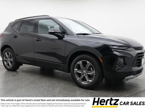 Used 2025 Chevrolet Blazer LT FWD image 1