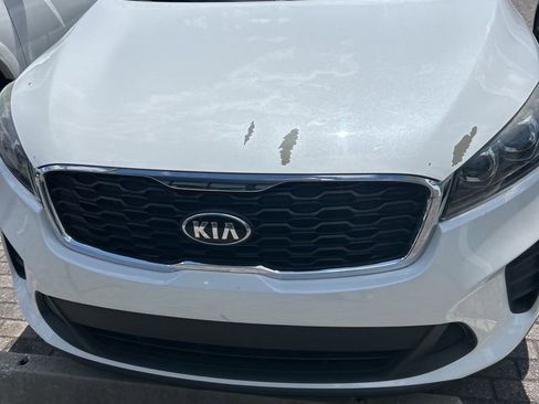Used 2020 Kia Sorento LX image 4
