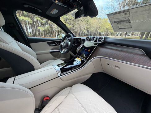 New 2026 Mercedes-Benz GLC 300 4MATIC image 19