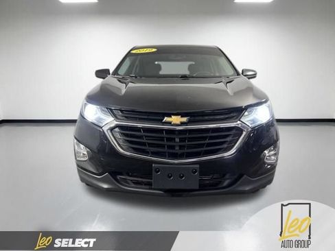 Used 2019 Chevrolet Equinox LT FWD image 2