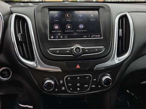 Used 2021 Chevrolet Equinox LT image 25