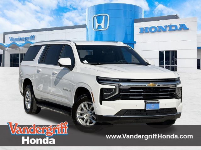 Used 2025 Chevrolet Suburban LT RWD image 1