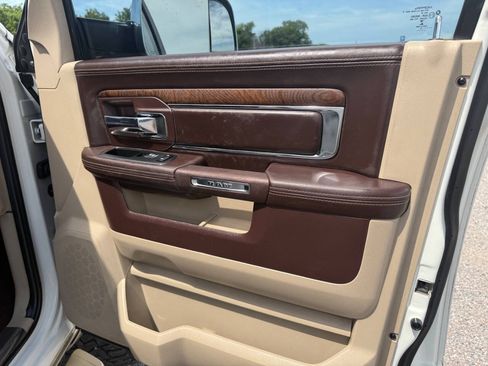 Used 2016 RAM 2500 Longhorn w/ Convenience Group AWD/4WD image 40