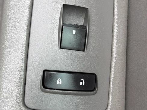 Used 2015 Chevrolet Traverse LS FWD image 36