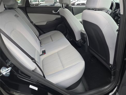 Used 2023 Hyundai Kona SEL w/ Convenience Package image 11