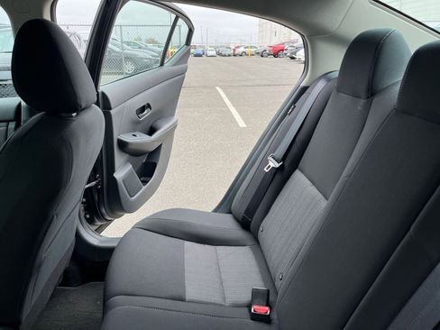 Used 2025 Nissan Sentra SV FWD image 38