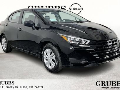 New 2025 Nissan Versa S w/ Trunk Package