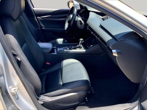 Used 2020 MAZDA MAZDA3 Sedan w/ Select Package FWD image 9