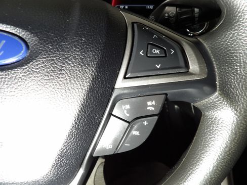 Used 2020 Ford Fusion SE FWD image 16