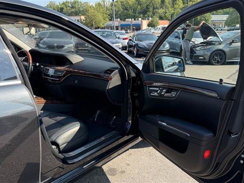 Used 2012 Mercedes-Benz S 550 4MATIC image 29