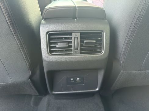 Used 2023 Nissan Rogue SV AWD/4WD image 30